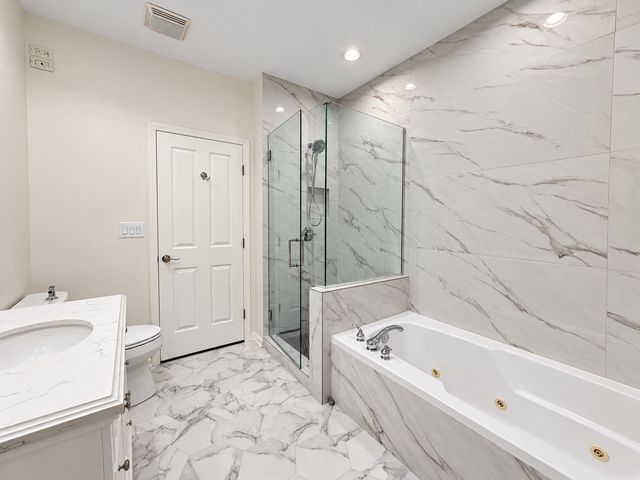 1351 W ALTGELD Street 1J, Chicago, IL 60614