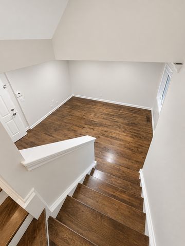 1351 W ALTGELD Street 1J, Chicago, IL 60614