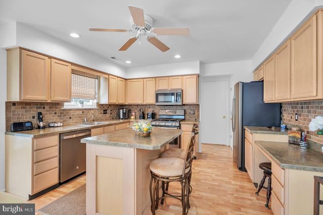 1241 WHISPERING WOODS DR, Williamstown, NJ 08094