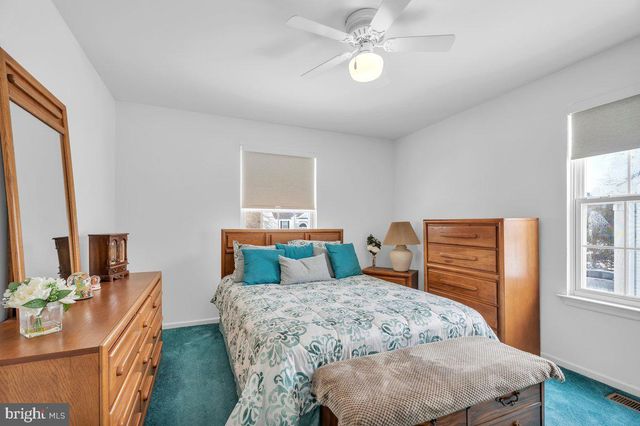 1241 WHISPERING WOODS DR, Williamstown, NJ 08094