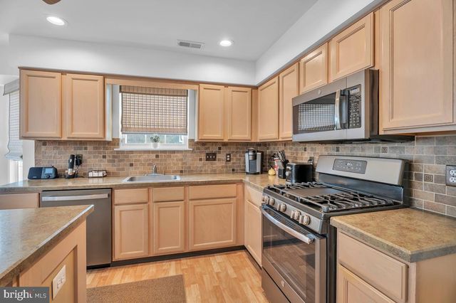 1241 WHISPERING WOODS DR, Williamstown, NJ 08094