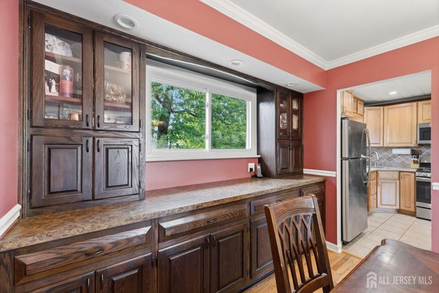 66 Creighton Circle, Old Bridge, NJ 08857