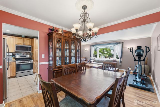 66 Creighton Circle, Old Bridge, NJ 08857