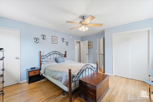 66 Creighton Circle, Old Bridge, NJ 08857