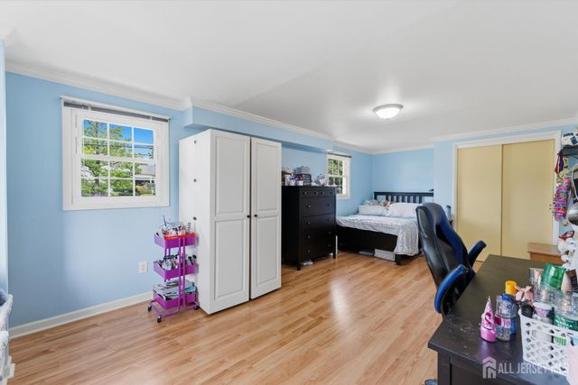 66 Creighton Circle, Old Bridge, NJ 08857