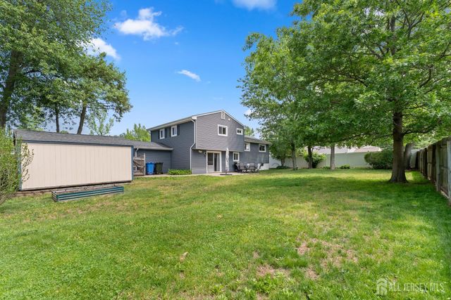 66 Creighton Circle, Old Bridge, NJ 08857