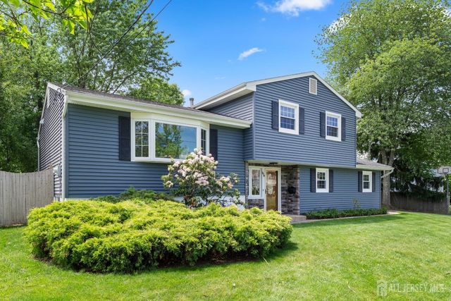 66 Creighton Circle, Old Bridge, NJ 08857