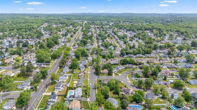 66 Creighton Circle, Old Bridge, NJ 08857