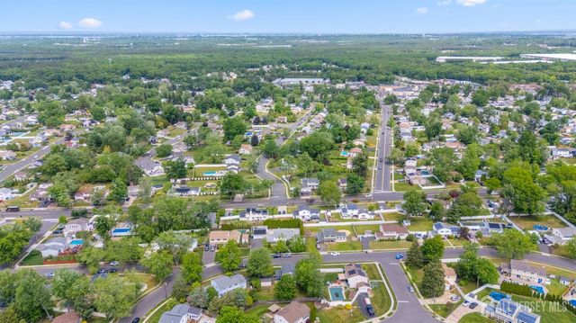 66 Creighton Circle, Old Bridge, NJ 08857