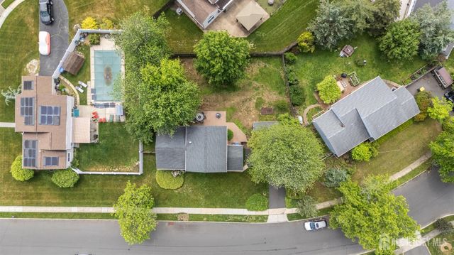 66 Creighton Circle, Old Bridge, NJ 08857