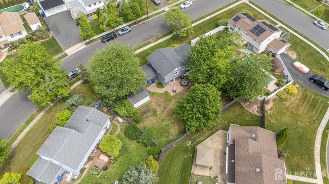 66 Creighton Circle, Old Bridge, NJ 08857