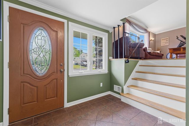 66 Creighton Circle, Old Bridge, NJ 08857