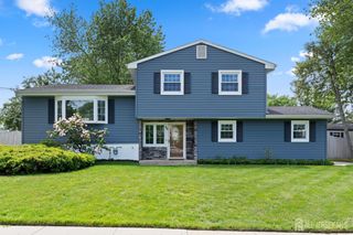 66 Creighton Circle, Old Bridge, NJ 08857