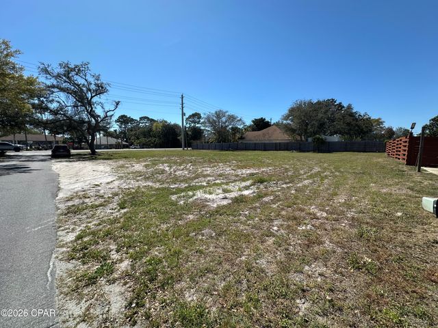 8620 N Lagoon Drive, Panama City Beach, FL 32408