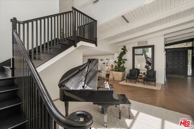 1100 Pine Drive, Beverly Hills, CA 90210