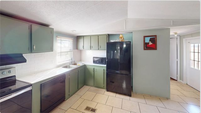 559 Quillian Trace, Waco, TX 76705
