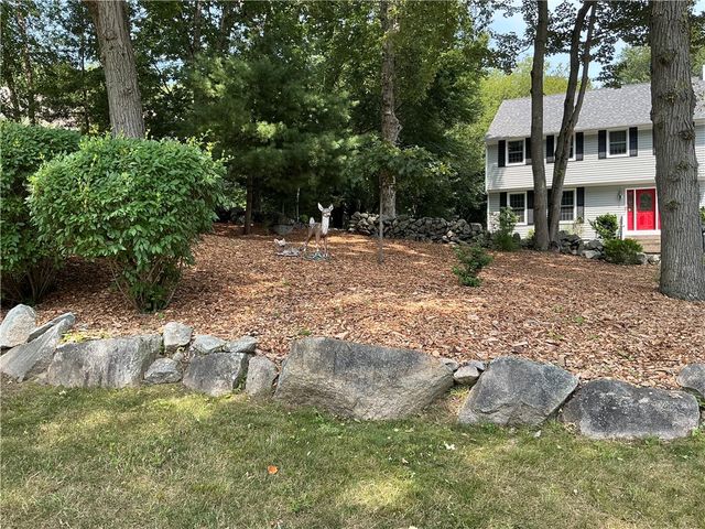 15 Ezechiel Carre Road, East Greenwich, RI 02818