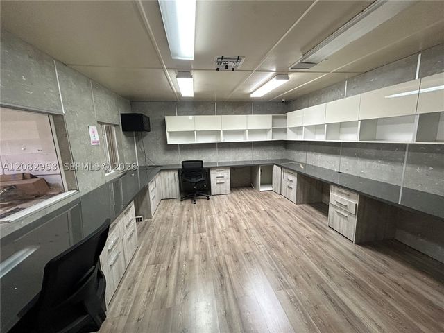 2720 W 3rd Ct, Hialeah, FL 33010