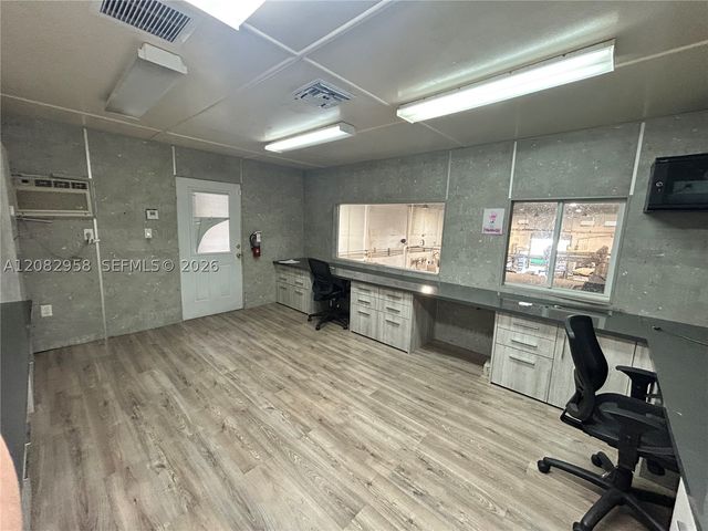 2720 W 3rd Ct, Hialeah, FL 33010