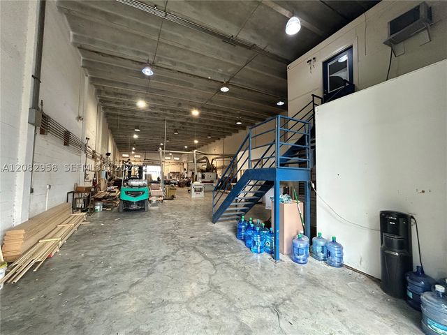 2720 W 3rd Ct, Hialeah, FL 33010