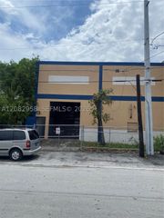 2720 W 3rd Ct, Hialeah, FL 33010