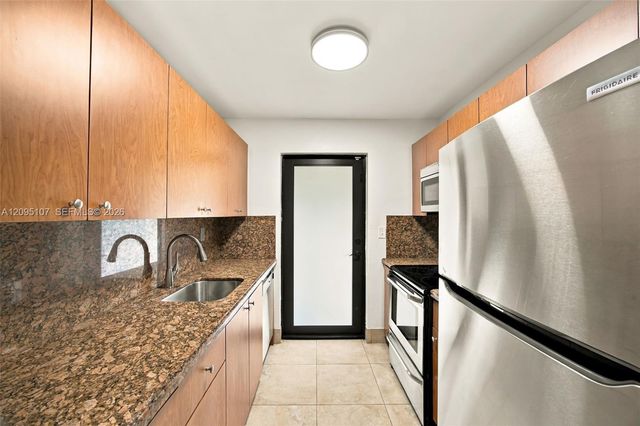 4920 SW 94th Court, Miami, FL 33165
