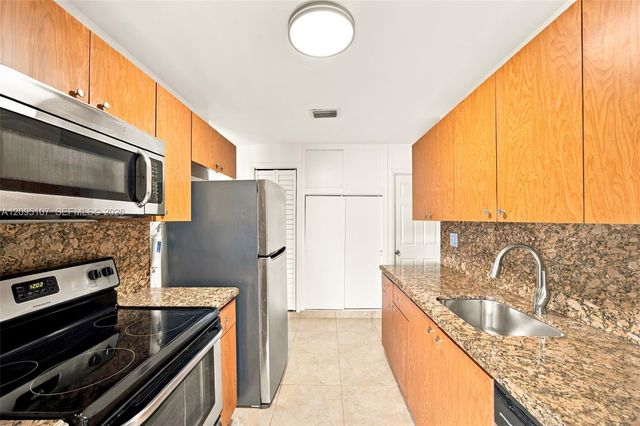 4920 SW 94th Court, Miami, FL 33165
