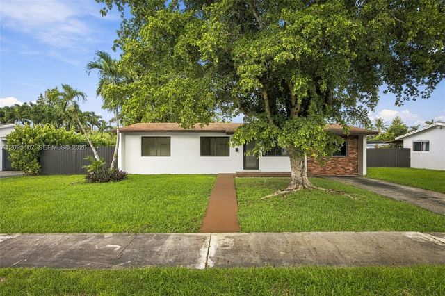 4920 SW 94th Court, Miami, FL 33165