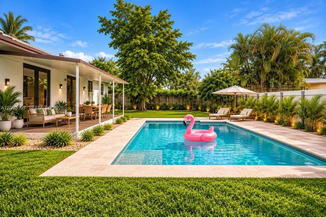4920 SW 94th Court, Miami, FL 33165