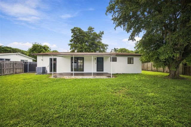4920 SW 94th Court, Miami, FL 33165