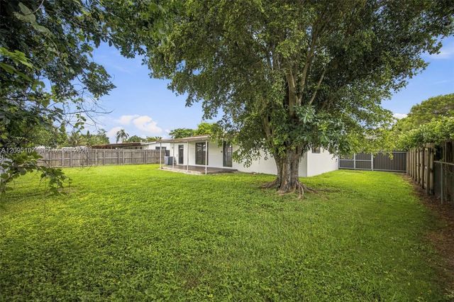 4920 SW 94th Court, Miami, FL 33165