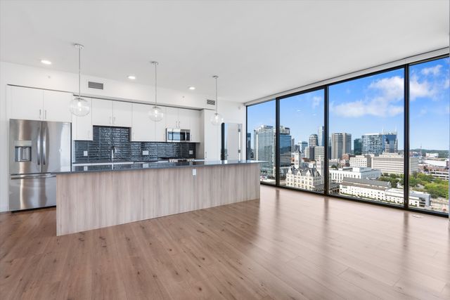 1212 Demonbreun St Apt 1715, Nashville, TN 37203