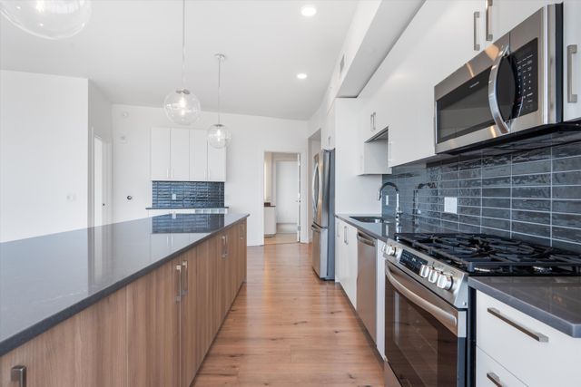 1212 Demonbreun St Apt 1715, Nashville, TN 37203