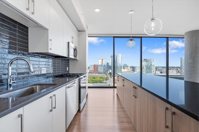 1212 Demonbreun St Apt 1715, Nashville, TN 37203