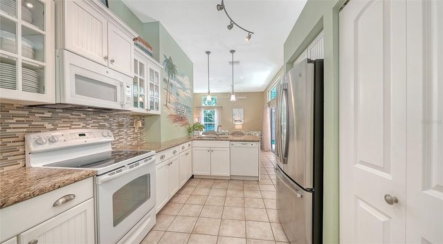 3728 71ST TERRACE E, Sarasota, FL 34243