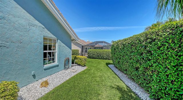 3728 71ST TERRACE E, Sarasota, FL 34243