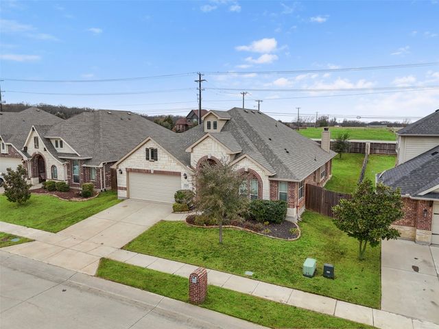 1020 Broken Wheel Trail, Aubrey, TX 76227