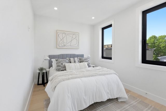 211 Tudor Street 211, Boston, MA 02127