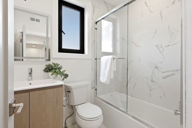211 Tudor Street 211, Boston, MA 02127