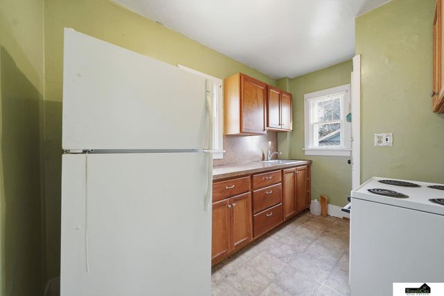 3932 Saint Marys Avenue, Lincoln, NE 68502