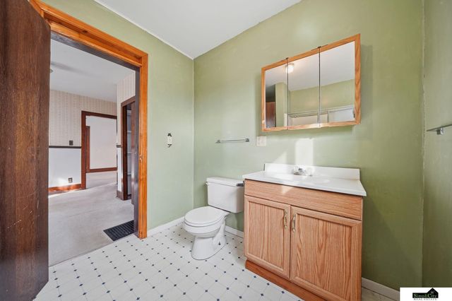 3932 Saint Marys Avenue, Lincoln, NE 68502