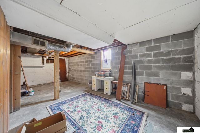 3932 Saint Marys Avenue, Lincoln, NE 68502