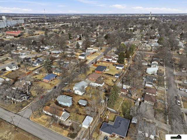 3932 Saint Marys Avenue, Lincoln, NE 68502