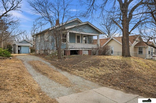 3932 Saint Marys Avenue, Lincoln, NE 68502