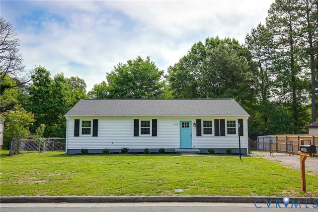 2005 Old Iron Rd, Hopewell, VA 23860