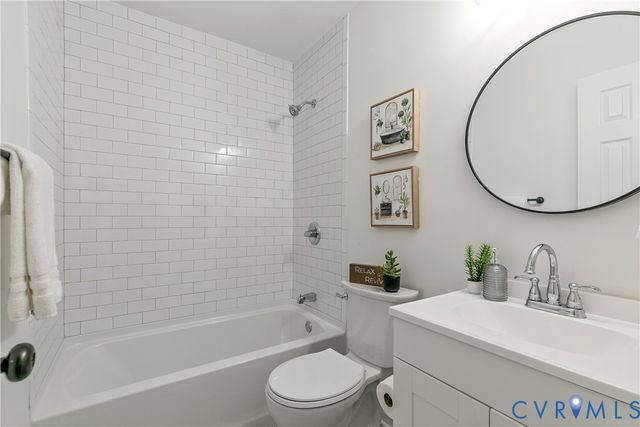2005 Old Iron Rd, Hopewell, VA 23860