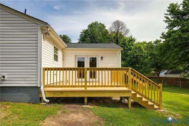2005 Old Iron Rd, Hopewell, VA 23860