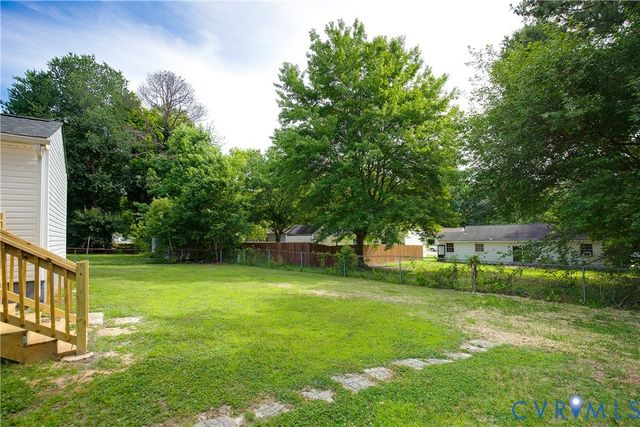 2005 Old Iron Rd, Hopewell, VA 23860