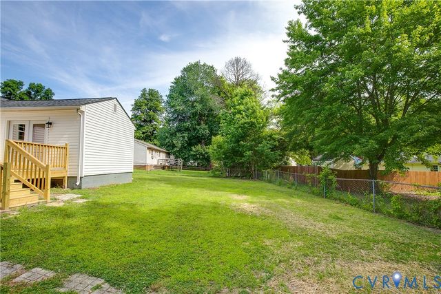 2005 Old Iron Rd, Hopewell, VA 23860