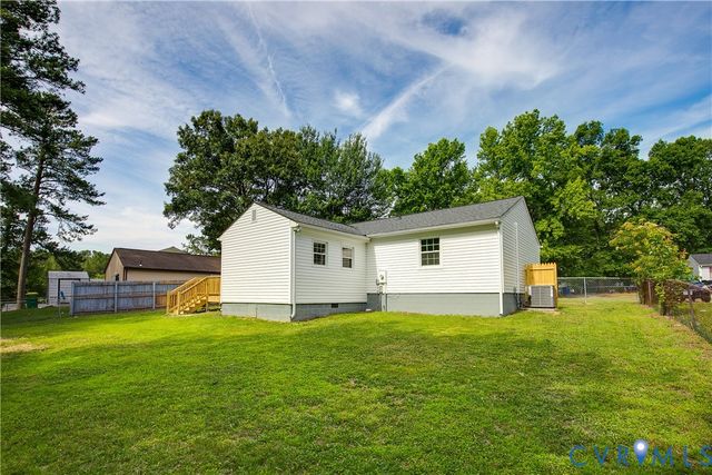 2005 Old Iron Rd, Hopewell, VA 23860
